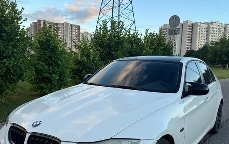 BMW 3 серия, 2011 год, 1 100 000 рублей, 4 фотография