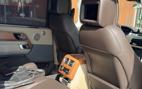 Land Rover Range Rover IV рестайлинг, 2019 год, 5 700 000 рублей, 7 фотография