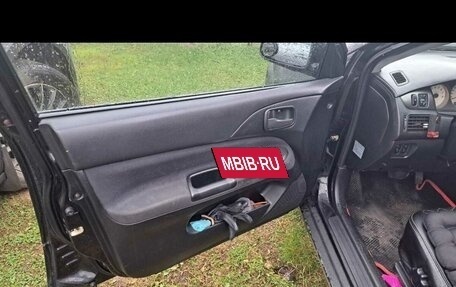 Mitsubishi Lancer IX, 2005 год, 250 000 рублей, 3 фотография