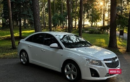 Chevrolet Cruze II, 2013 год, 900 000 рублей, 5 фотография