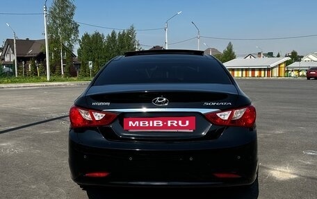 Hyundai Sonata VI, 2012 год, 1 230 000 рублей, 3 фотография