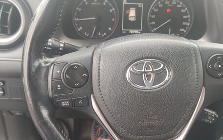 Toyota RAV4, 2017 год, 2 850 000 рублей, 5 фотография
