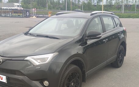 Toyota RAV4, 2017 год, 2 850 000 рублей, 10 фотография