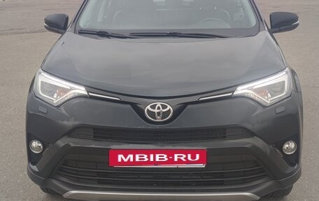 Toyota RAV4, 2017 год, 2 850 000 рублей, 6 фотография