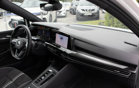Volkswagen Golf VIII, 2022 год, 2 520 000 рублей, 8 фотография