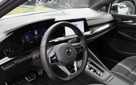 Volkswagen Golf VIII, 2022 год, 2 520 000 рублей, 11 фотография