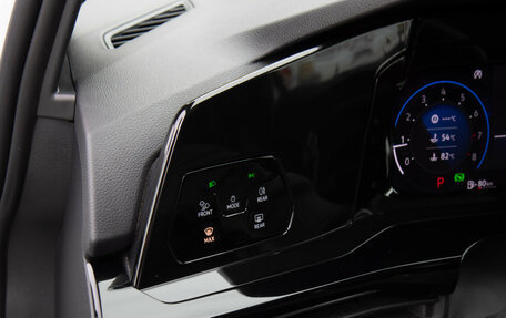 Volkswagen Golf VIII, 2022 год, 2 520 000 рублей, 20 фотография