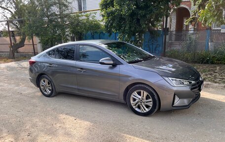 Hyundai Elantra VI рестайлинг, 2018 год, 1 200 000 рублей, 4 фотография