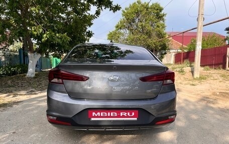Hyundai Elantra VI рестайлинг, 2018 год, 1 200 000 рублей, 6 фотография