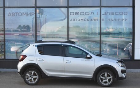 Renault Sandero II рестайлинг, 2016 год, 760 000 рублей, 4 фотография