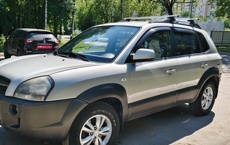 Hyundai Tucson III, 2008 год, 765 000 рублей, 1 фотография