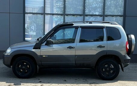 Chevrolet Niva I рестайлинг, 2018 год, 799 000 рублей, 5 фотография