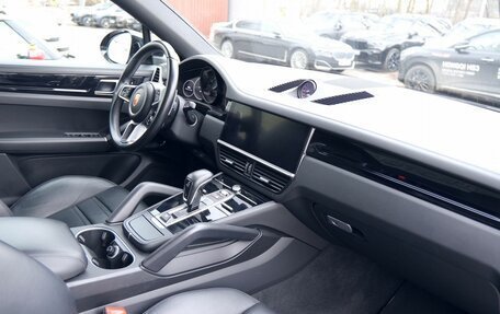 Porsche Cayenne III, 2020 год, 7 940 000 рублей, 17 фотография