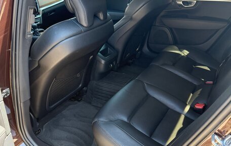 Volvo S90 II рестайлинг, 2019 год, 3 000 000 рублей, 14 фотография