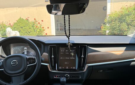 Volvo S90 II рестайлинг, 2019 год, 3 000 000 рублей, 31 фотография