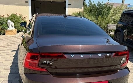 Volvo S90 II рестайлинг, 2019 год, 3 000 000 рублей, 33 фотография