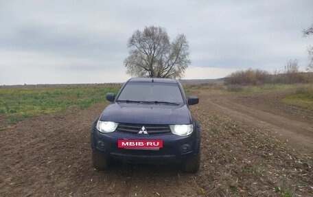 Mitsubishi L200 IV рестайлинг, 2011 год, 1 230 000 рублей, 3 фотография