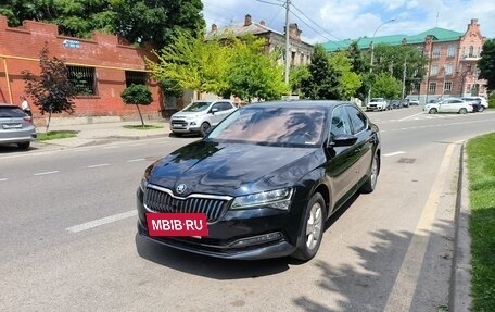 Skoda Superb III рестайлинг, 2021 год, 2 750 000 рублей, 4 фотография