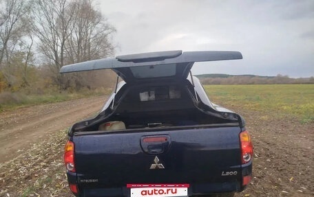 Mitsubishi L200 IV рестайлинг, 2011 год, 1 230 000 рублей, 4 фотография