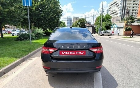 Skoda Superb III рестайлинг, 2021 год, 2 750 000 рублей, 2 фотография