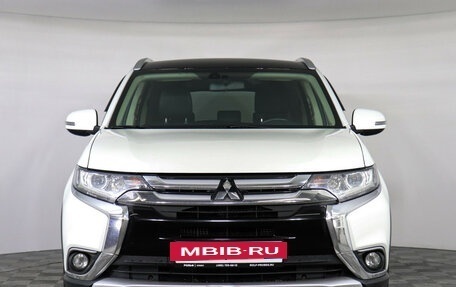 Mitsubishi Outlander III рестайлинг 3, 2016 год, 1 799 000 рублей, 3 фотография
