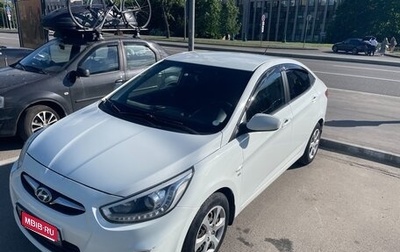 Hyundai Solaris II рестайлинг, 2013 год, 1 100 000 рублей, 1 фотография