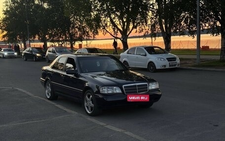 Mercedes-Benz C-Класс, 1996 год, 550 000 рублей, 1 фотография