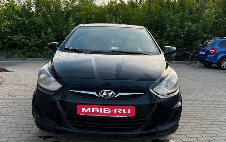 Hyundai Solaris II рестайлинг, 2011 год, 480 000 рублей, 4 фотография