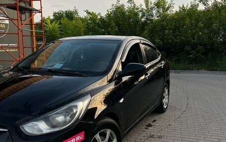 Hyundai Solaris II рестайлинг, 2011 год, 480 000 рублей, 10 фотография