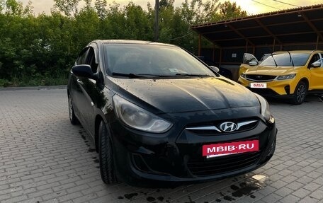 Hyundai Solaris II рестайлинг, 2011 год, 480 000 рублей, 11 фотография