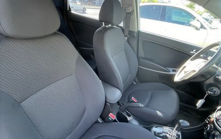 Hyundai Solaris II рестайлинг, 2013 год, 1 100 000 рублей, 12 фотография
