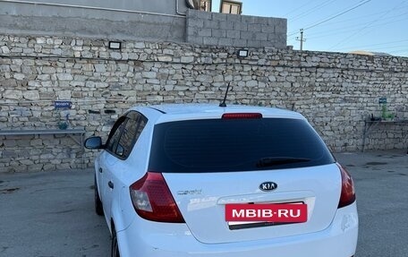 KIA cee'd I рестайлинг, 2011 год, 304 000 рублей, 6 фотография