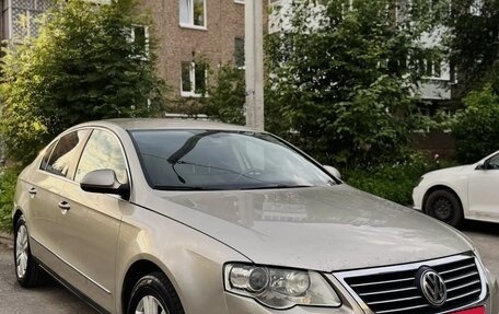 Volkswagen Passat B6, 2006 год, 610 000 рублей, 2 фотография