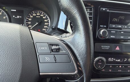 Mitsubishi Outlander III рестайлинг 3, 2016 год, 1 700 000 рублей, 33 фотография