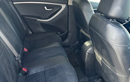 Hyundai i30 II рестайлинг, 2015 год, 1 300 000 рублей, 8 фотография