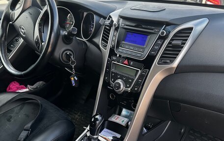 Hyundai i30 II рестайлинг, 2015 год, 1 300 000 рублей, 9 фотография