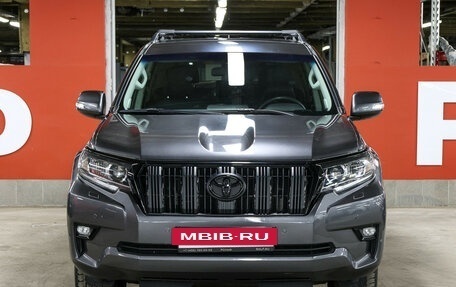 Toyota Land Cruiser Prado 150 рестайлинг 2, 2018 год, 4 950 000 рублей, 3 фотография