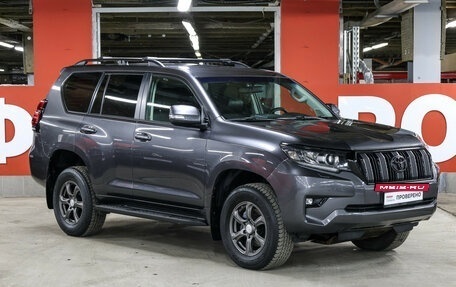 Toyota Land Cruiser Prado 150 рестайлинг 2, 2018 год, 4 950 000 рублей, 4 фотография
