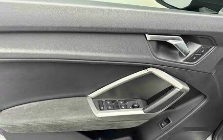 Audi Q3, 2022 год, 2 560 000 рублей, 14 фотография