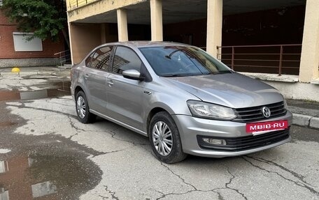 Volkswagen Polo VI (EU Market), 2019 год, 850 000 рублей, 2 фотография
