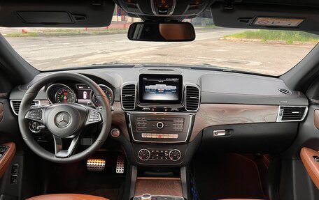 Mercedes-Benz GLS, 2017 год, 3 900 000 рублей, 16 фотография
