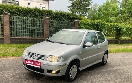 Volkswagen Polo III рестайлинг, 2001 год, 375 000 рублей, 10 фотография