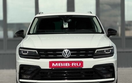 Volkswagen Tiguan II, 2019 год, 2 990 000 рублей, 3 фотография