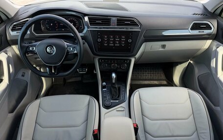 Volkswagen Tiguan II, 2019 год, 2 990 000 рублей, 13 фотография