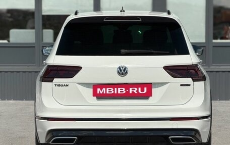 Volkswagen Tiguan II, 2019 год, 2 990 000 рублей, 6 фотография