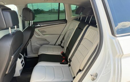 Volkswagen Tiguan II, 2019 год, 2 990 000 рублей, 29 фотография
