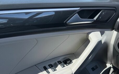 Volkswagen Tiguan II, 2019 год, 2 990 000 рублей, 20 фотография