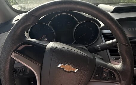 Chevrolet Cruze II, 2010 год, 290 000 рублей, 7 фотография