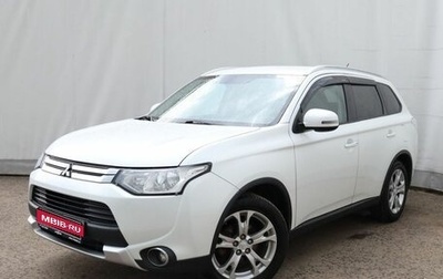 Mitsubishi Outlander III рестайлинг 3, 2014 год, 1 349 000 рублей, 1 фотография