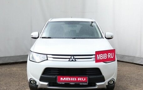 Mitsubishi Outlander III рестайлинг 3, 2014 год, 1 349 000 рублей, 2 фотография